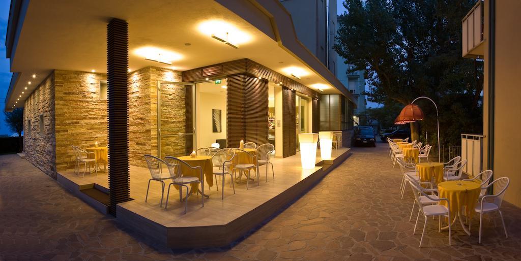 Hotel Villa Saba Bellaria-Igea Marina Extérieur photo
